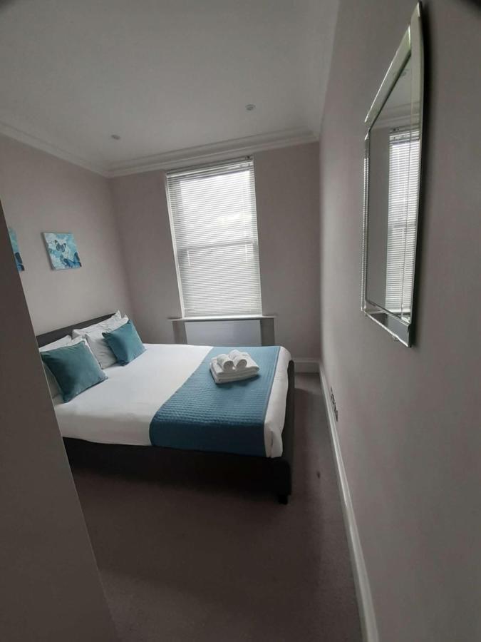 25 Ongar Road By Viridian Apartament